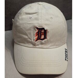 Detroit Tigers MLB Distressed Logo Cream Adjustable Baseball Dad Hat Mens